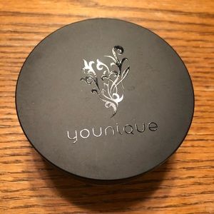 Younique Touch Loose Powder Foundation - Camlet